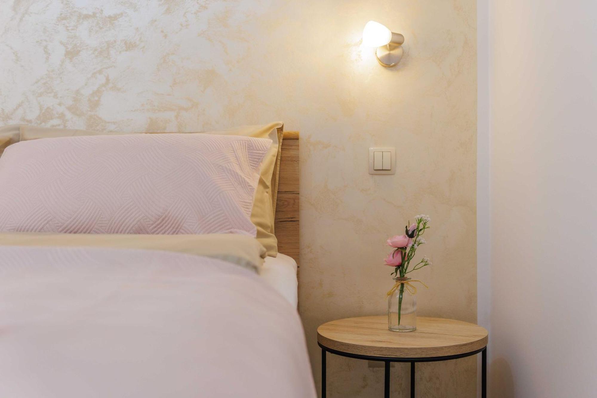 Apartments Rose Cizici Luaran gambar